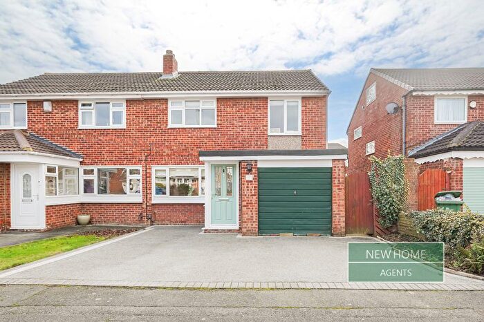 3 Bedroom Semi Detached House For Sale In Dunlin Close, Stockton-On-Tees, TS20