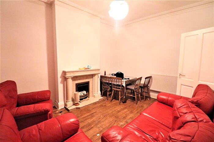 4 Bedroom Terraced House To Rent In Bevington Road, Birmingham, B6