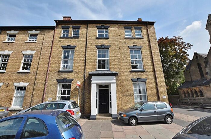 1 Bedroom Flat To Rent In Warwick Street, Rugby, CV21