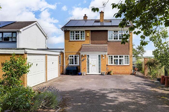 4 Bedroom Detached House For Sale In Church Lane, Thrumpton, NG11