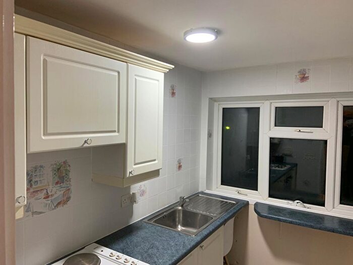 2 Bedroom Maisonette To Rent In Alcester Road South, Birmingham, B14
