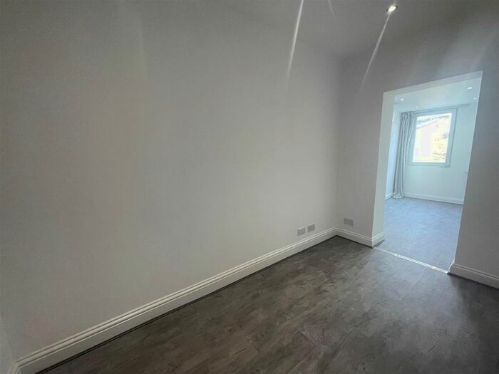 Property To Rent In Orsett Road, Grays, RM17