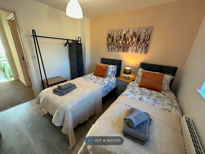 3 Bedroom Semi-Detached House To Rent In Grable Avenue, Oxley Park, Milton Keynes, MK4