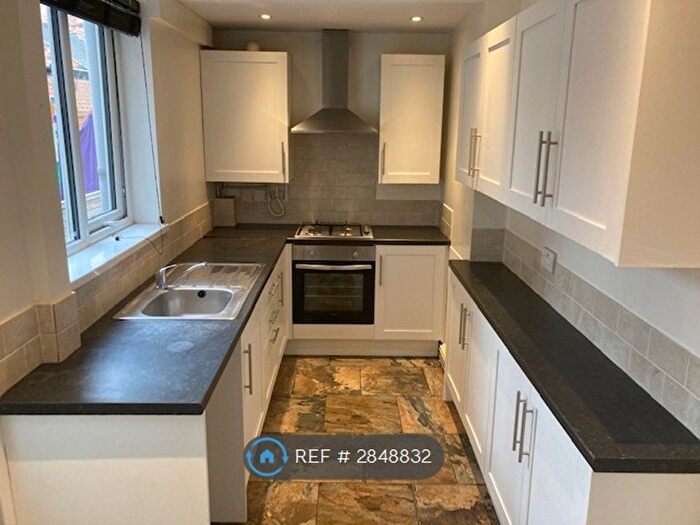 2 Bedroom Terraced House To Rent In Kimberley St, Nottingham, NG2