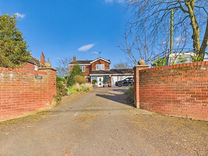 3 Bedroom Detached House For Sale In London Road, Downham Market, PE38