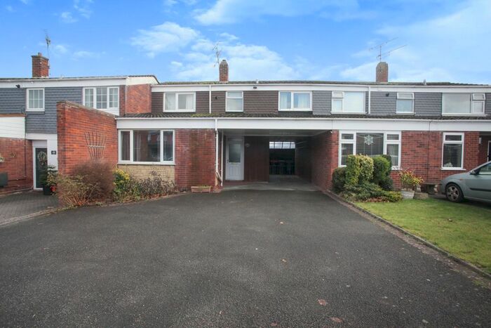 3 Bedroom Terraced House For Sale In York Avenue, Atherstone, Warwickshire, CV9