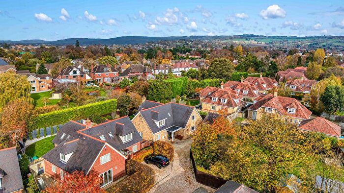 4 Bedroom Detached House For Sale In Charlton Gardens, Cheltenham, GL53