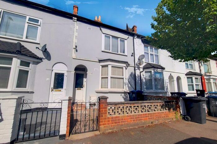 3 Bedroom Terraced House To Rent In Lancing Road, West Croydon, CR0