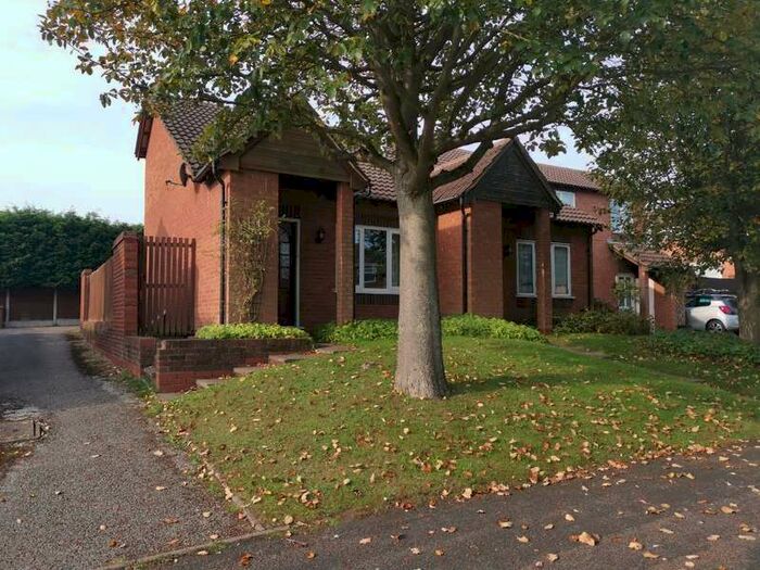 1 Bedroom Maisonette Flat To Rent In Curlew Close Lichfield, WS14