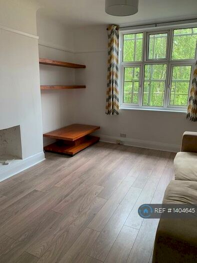 1 Bedroom Flat To Rent In Norbiton Hall, Kingston Upon Thames, KT2