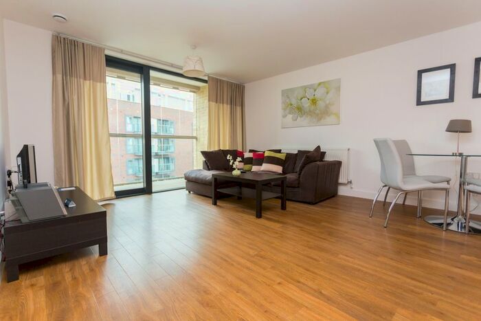 1 Bedroom Flat To Rent In Surrey Quays Road, London, Greater London, SE16