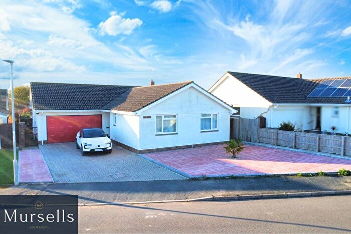 3 Bedroom Bungalow For Sale In Old Pound Close, Lytchett Matravers, Poole, BH16