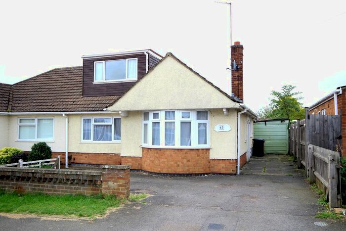 3 Bedroom Semi-Detached Bungalow To Rent In The Pyghtle, Wellingborough, NN8