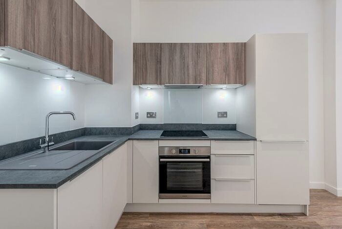 1 Bedroom Apartment To Rent In North Star Avenue Swindon, SN2