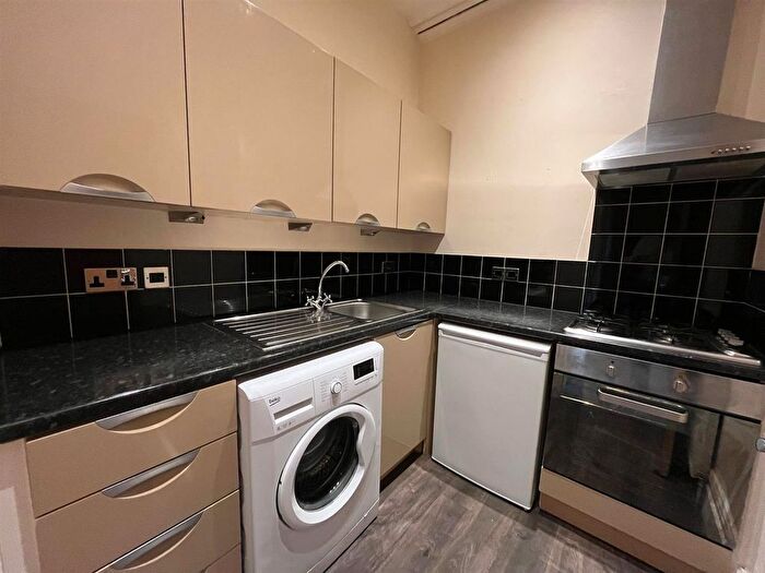 2 Bedroom Flat To Rent In West Cliff, Preston, PR1