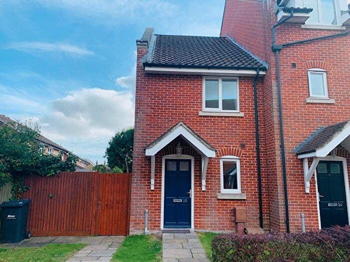 2 Bedroom End Of Terrace House For Sale In Quinton Fields, Emsworth, PO10