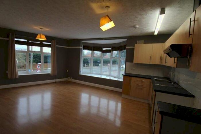 2 Bedroom Maisonette Flat To Rent In Colchester Road Ipswich, IP4