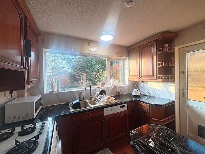 3 Bedroom Detached House To Rent In Berwick Close, Warwick, CV34