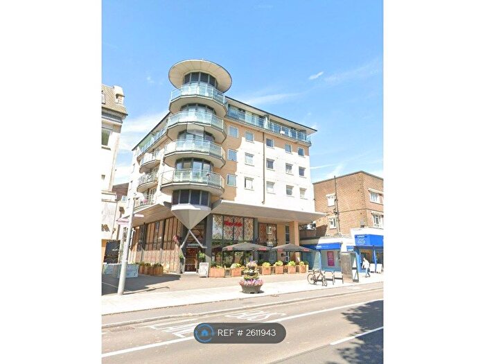 2 Bedroom Flat To Rent In Hibiscus House, Feltham, TW13