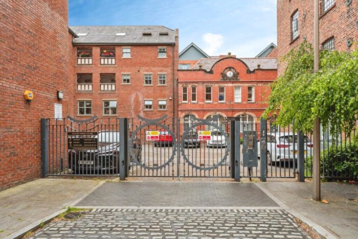 1 Bedroom Flat For Sale In Steam Mill Street, Chester, Cheshire, CH3