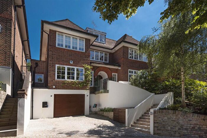 6 Bedroom House For Sale In Telegraph Hill, Hampstead, NW3
