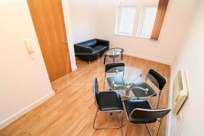 1 Bedroom Flat To Rent In Lunar Apartments, Otley Road, BD3