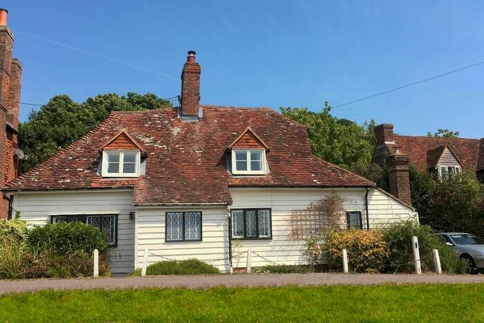 2 Bedroom Detached House For Sale In Mill Street, Iden Green, Kent, TN17