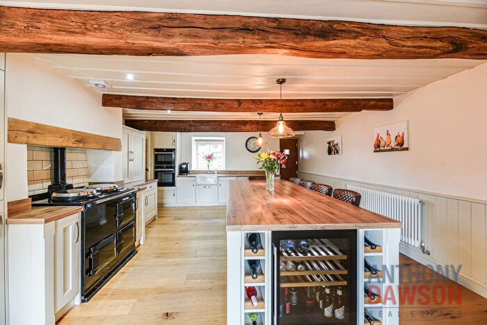 4 Bedroom Semi-detached House For Sale In Causeway Farm, Long Causeway, Burnley, BB10