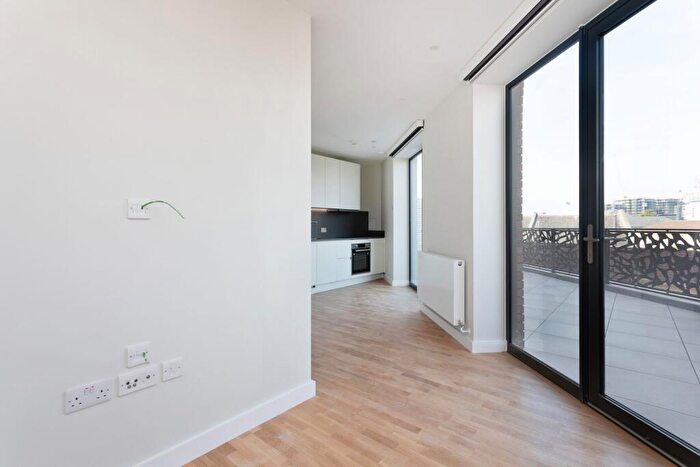 Flat To Rent In Premier House, Canning Road, HA3