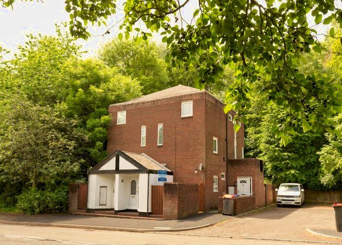2 Bedroom Flat To Rent In Majestic Way, Telford, TF4