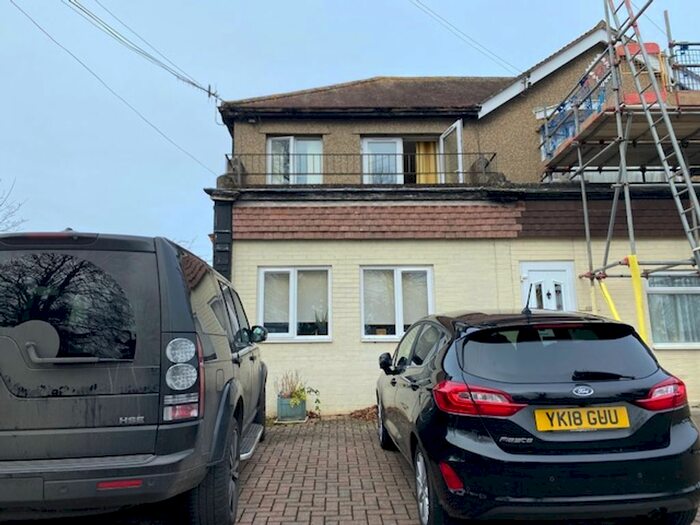 2 Bedroom Flat To Rent In Roman Road, Salisbury SP2