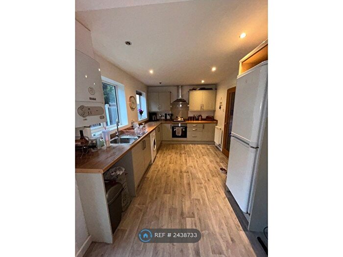 2 Bedroom Semi-Detached House To Rent In Solway Close, Oakwood, Derby, DE21