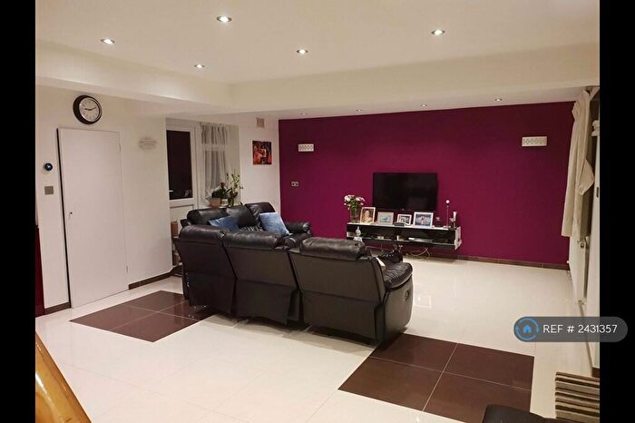 3 Bedroom Semi-Detached House To Rent In Pinner Road, Harrow, HA2