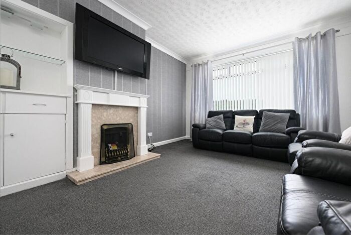 2 Bedroom House To Rent In Stafford Road, Greenock, PA16