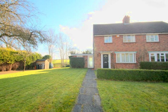 3 Bedroom Semi-Detached House To Rent In High Street, MK44