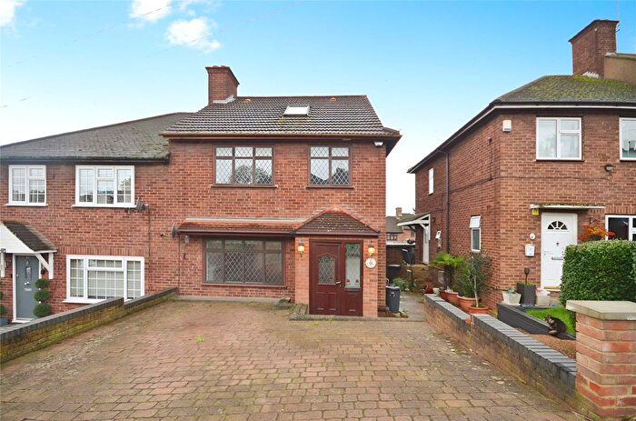 4 Bedroom Semi-Detached House To Rent In Clitheroe Road, Romford, Essex, RM5