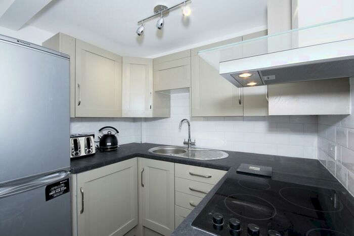 1 Bedroom Apartment To Rent In Walton Street, Oxford, OX2