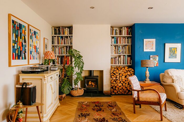 4 Bedroom Detached House For Sale In St Helens Wood Road, Hastings, TN34