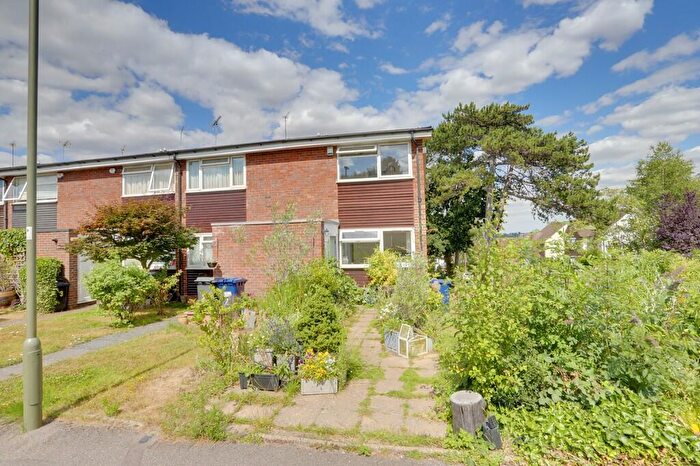 2 Bedroom End Of Terrace House To Rent In King Edward Road, Barnet, EN5