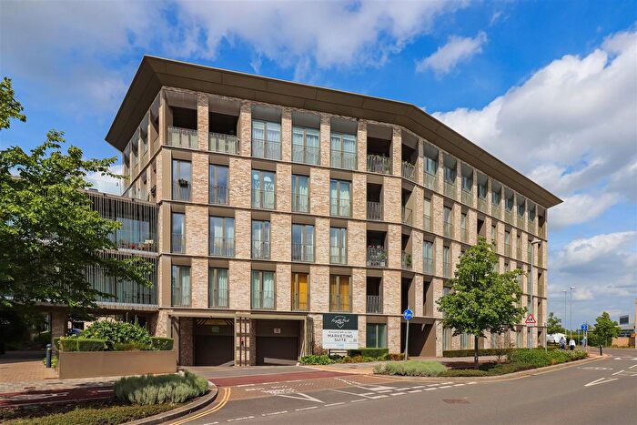 2 Bedroom Flat For Sale In Rudduck Way, Cambridge, CB3
