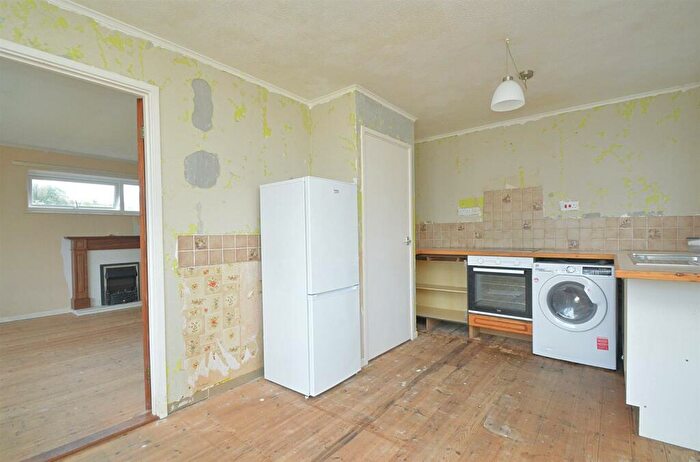 2 Bedroom Detached Bungalow For Sale In Chain Free * Godshill, PO38