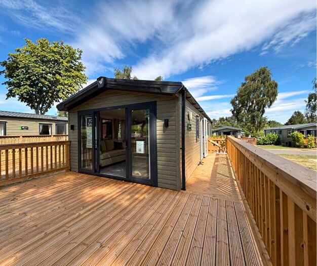 2 Bedroom Mobile Home For Sale In Akebar Park Country Park, Leyburn, North Yorkshire, DL8
