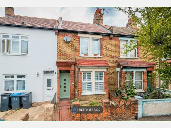 3 Bedroom Terraced House To Rent In Charnwood Road, London, SE25