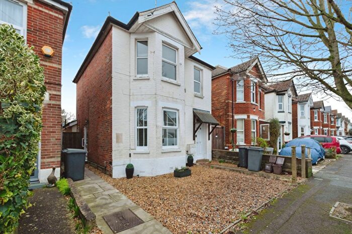 2 Bedroom Flat For Sale In Paisley Road, Bournemouth, Dorset, BH6