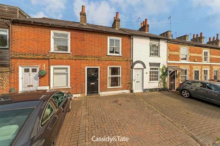 2 Bedroom Terraced House To Rent In Lattimore Road, St Albans, AL1