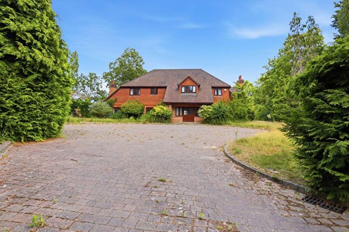 5 Bedroom Detached House To Rent In Woodhill, Woking, GU23