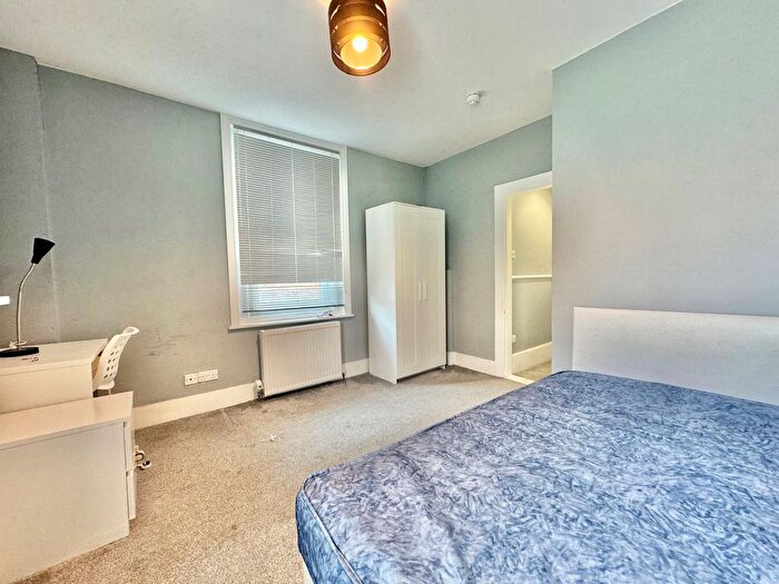 1 Bedroom Property To Rent In Victoria Road North, Southsea, PO5