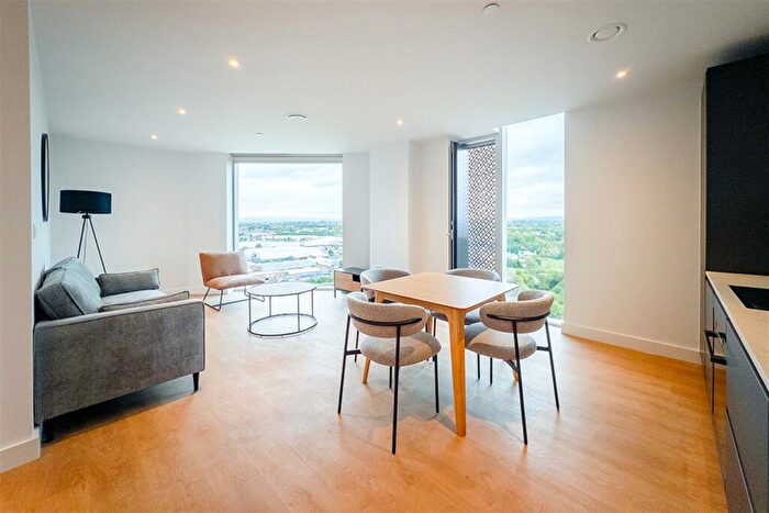 2 Bedroom Apartment To Rent In Park View, M4