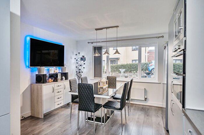4 Bedroom Detached House For Sale In Castle Park Close, Paignton, Devon, TQ4