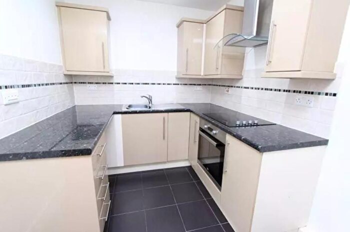 2 Bedroom Semi Detached House To Rent In Prouds Lane, Bilston, WV14